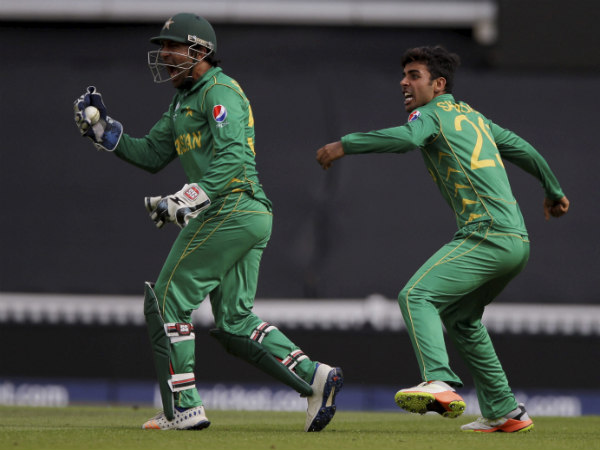 Sarfraz Ahmed (left) with Shadab Khan