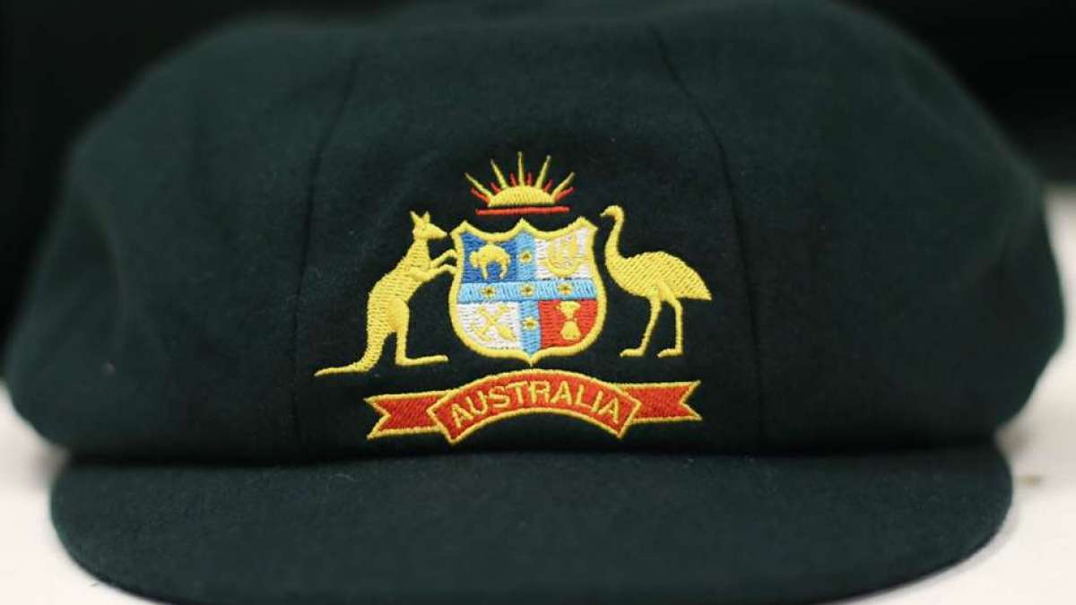 Warne's baggy green sells for more than one million AUD in bushfire