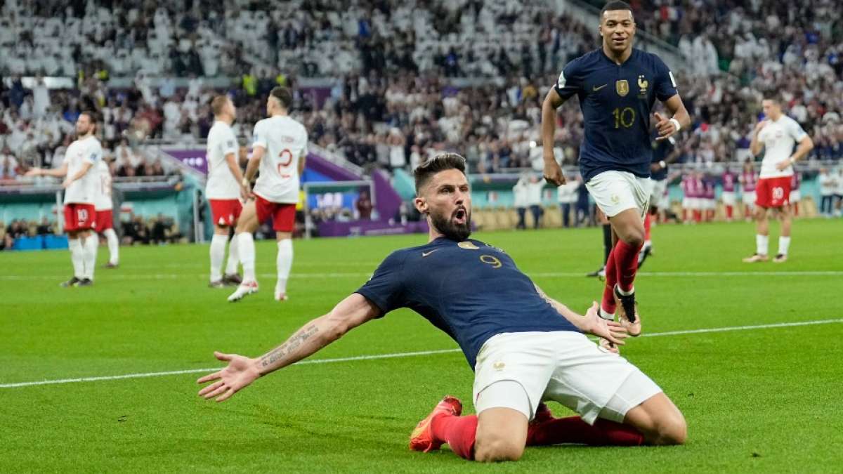 Manchester United planning shock move for Olivier Giroud, a good deal?