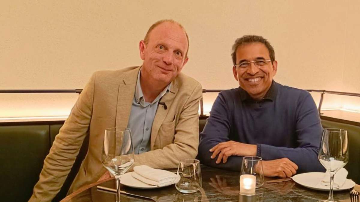 From Virat Kohli to Favourite Cricket Team: When Peter Drury met Harsha Bhogle at WTC Final 2023