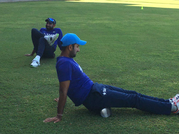 Cheteshwar Pujara doing exercise