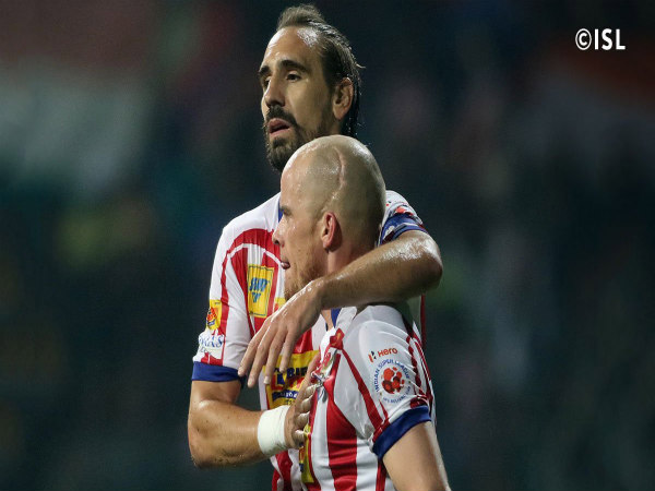 Borja Fernandez (left) and Iain Hume
