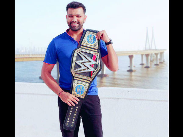 rohit-sharma-wwe-belt-14-1500031340.jpg