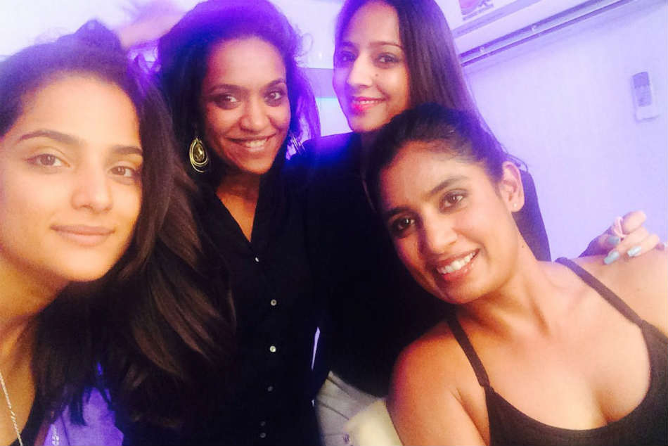 Mithali Raj Gets Trolled For Revealing Selfie