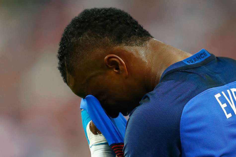 Marseille Open Investigation Into Evra S Physical Altercation With Fan