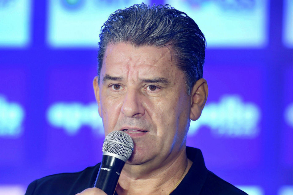 Chennaiyin Coach Gregory Suspended Three Matches