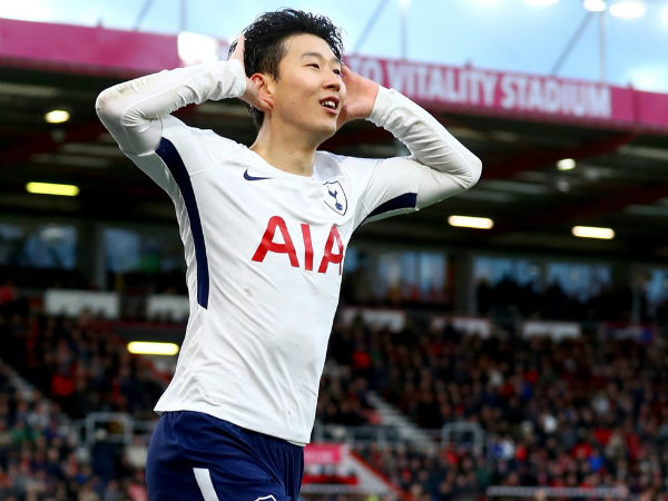 Spurs move up