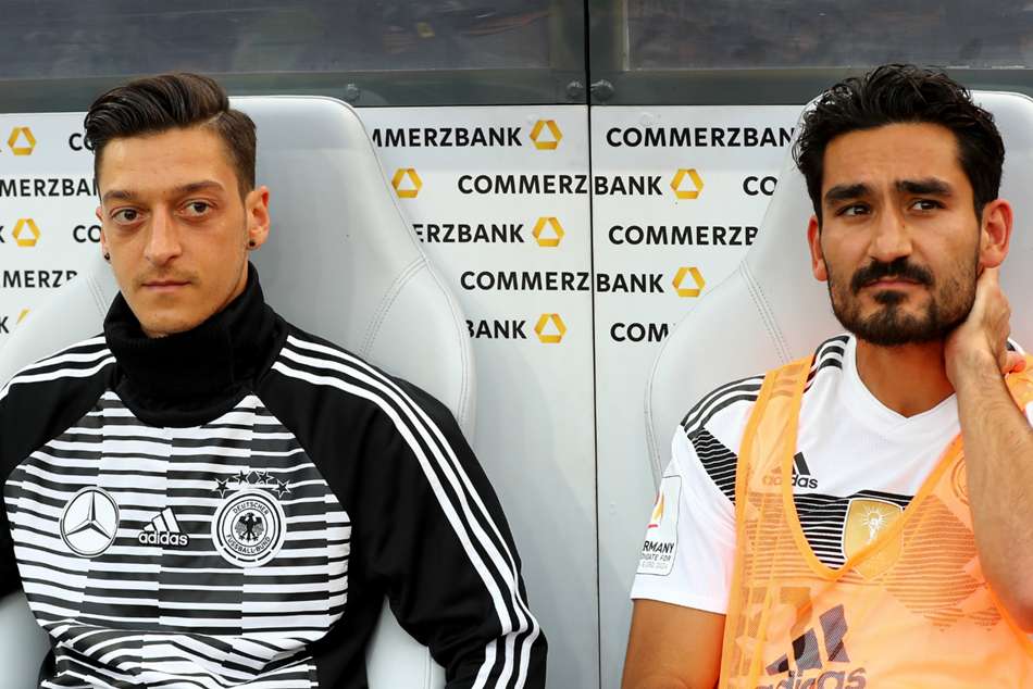 Mesut Ozil Ilkay Gundogan Critics Should Shut Up Liverpool Jurgen Klopp