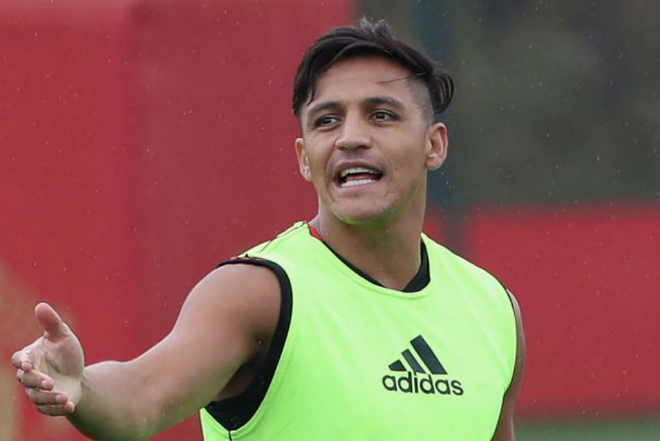 Sanchez Could Miss United Pre Season Tour After Visa Rejecti