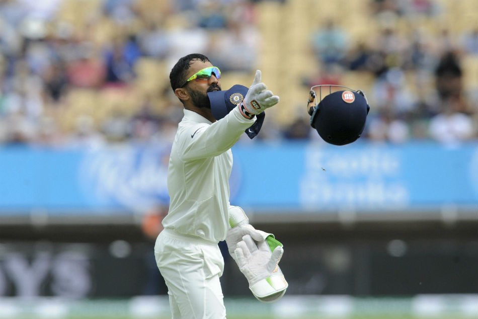 Dinesh Karthik: 3/10