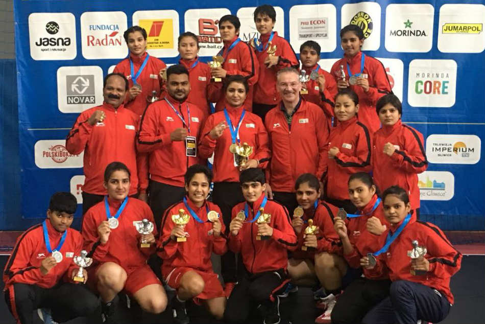 Boxing Junior girls set Polish rings on fire, bag 13 medals including
