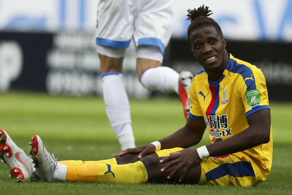 Crystal Palace Wilfried Zaha Break Leg Red Card