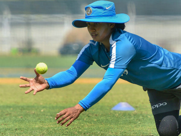 4. Mithali's stand against Powar