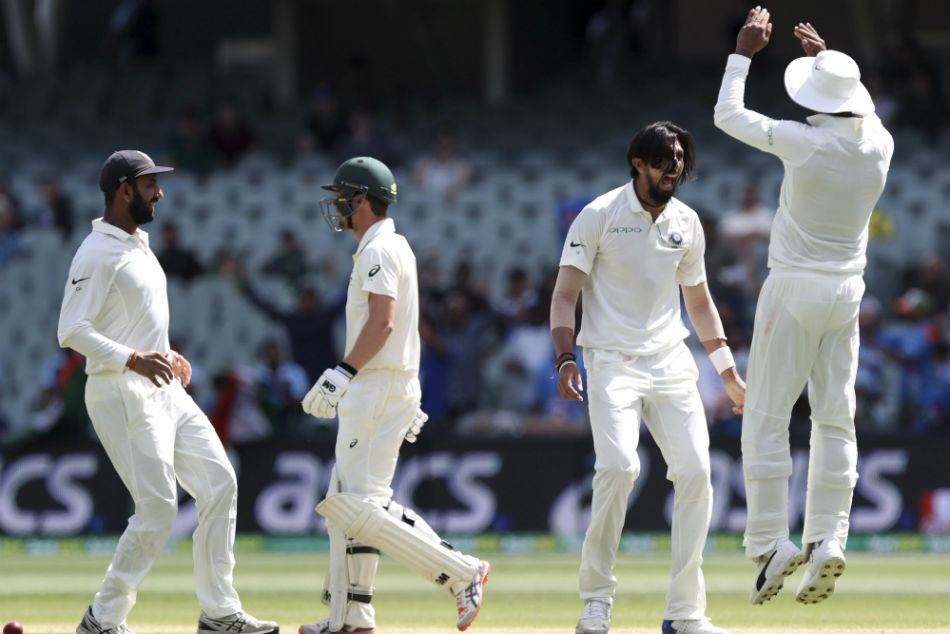 1st Session: Ishant starts the proceedings