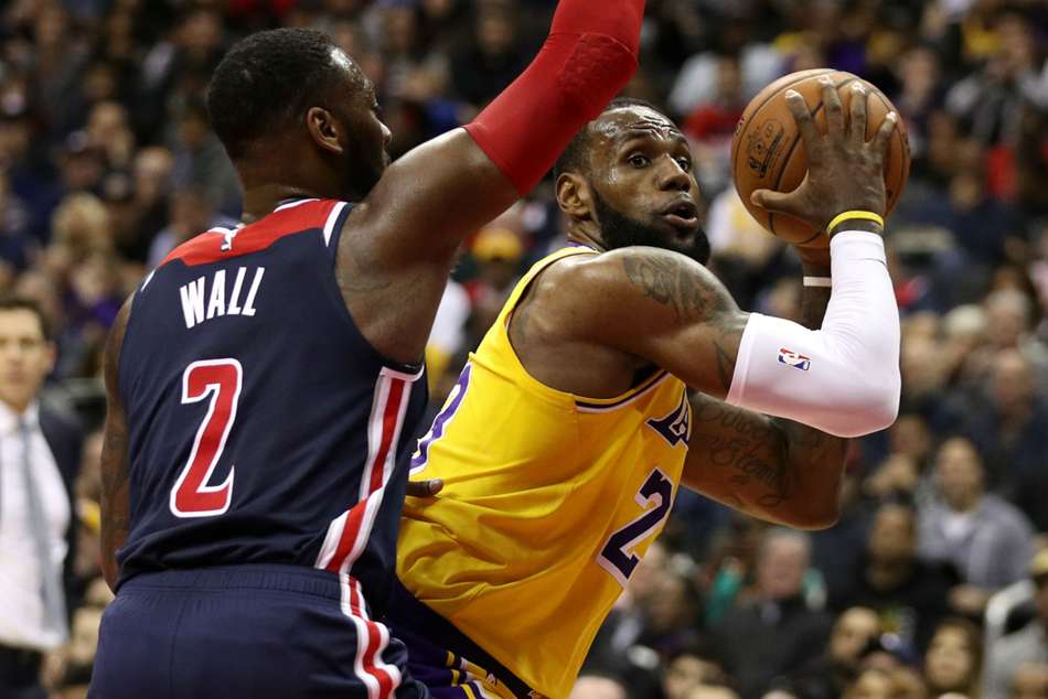 LeBron praises magical Wall as Lakers fall flat on the road myKhel