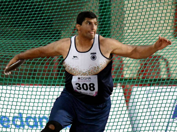 Gowda retires