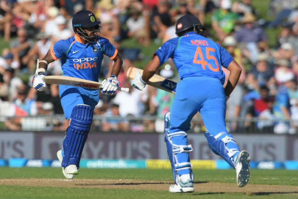 India Vs New Zealand 2nd Odi As It Hened Beat Kiwis By 90 Rohit Sharma And Shikhar Dhawan Added 154 Runs For The Opening Wicket