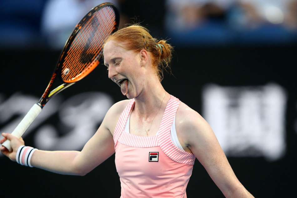 Van Uytvanck makes winning start to Budapest defence - myKhel