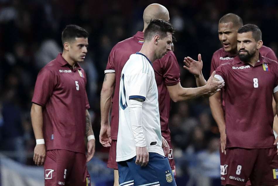 Diego Maradona Slams Argentina Team President Claudio Tapia Venezuela