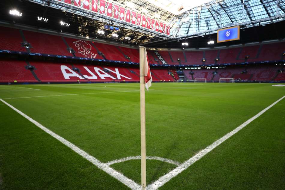 Juventus Ajax 140 Arrested By Police Clashes Champions League Amsterdam