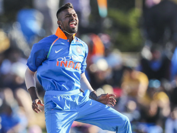 7 Hardik Pandya