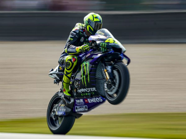 Rossi crashed