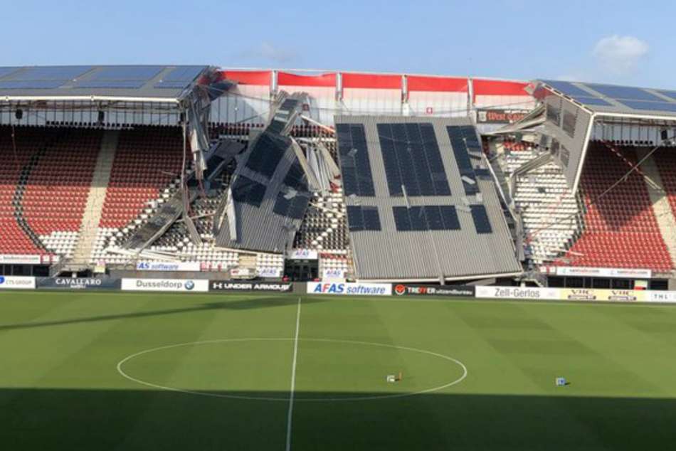 Az Stadium Roof Collapses In High Winds