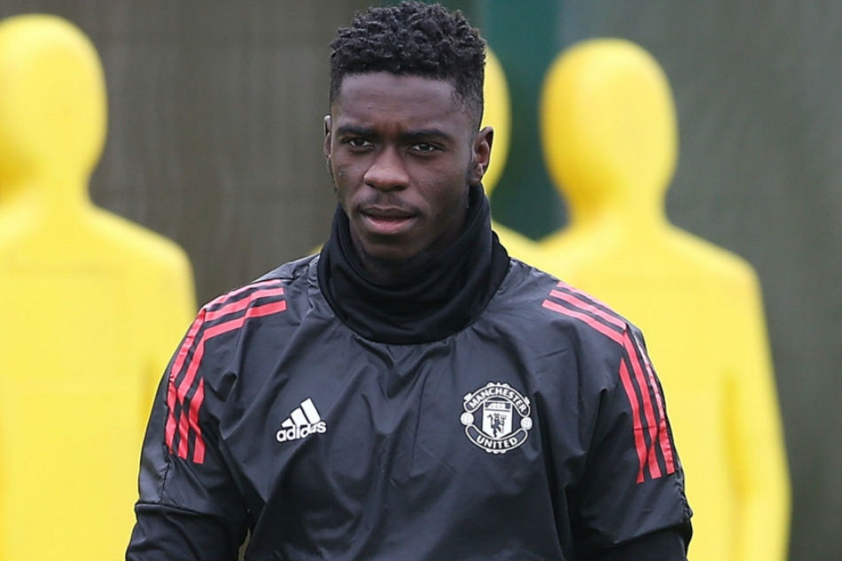 1) Axel Tuanzebe