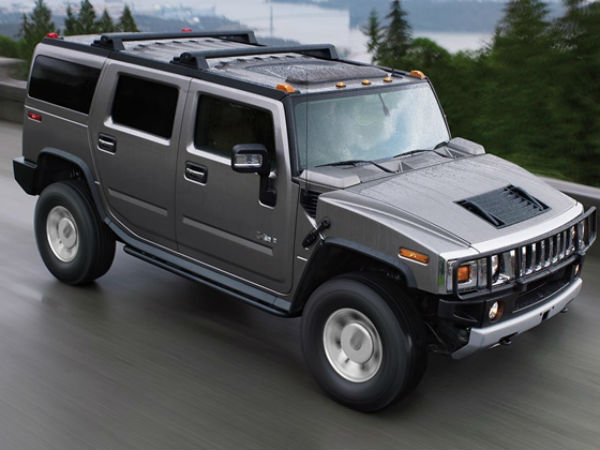2. Dhoni's collection of cars