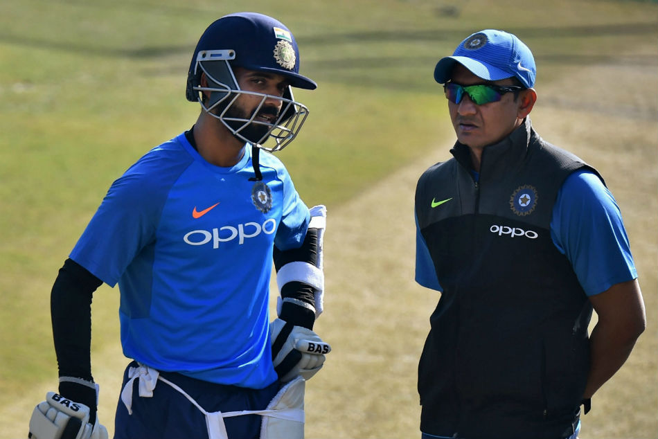 Bangar barged into Devang's room, gave him an earful
