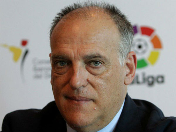 Tebas praise