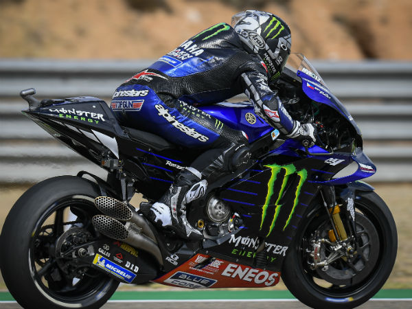 Vinales charges