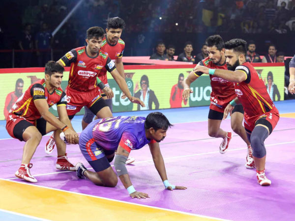 Bulls - Best Defender – Mahender Singh