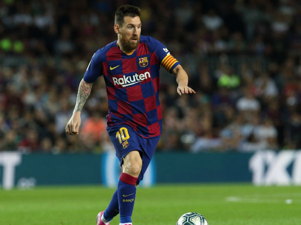 Messi scores