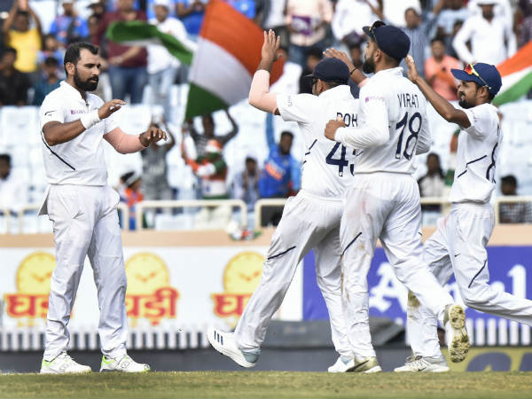 2. Kumble lauds pace bowlers