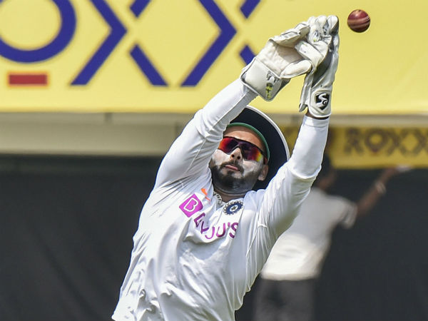 2. Shastri backs Rishabh Pant