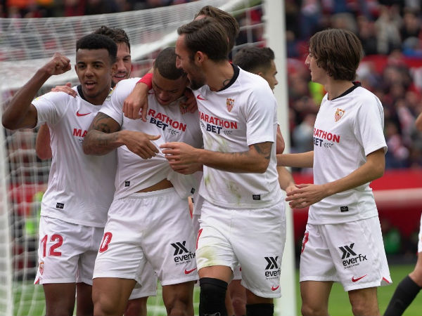 Sevilla keeps pace