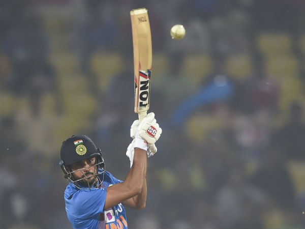 6. Manish Pandey - 4/10