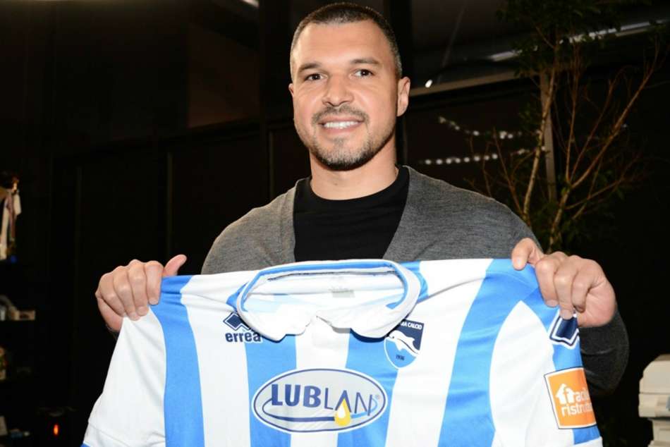 Former Juventus And Manchester City Forward Bojinov Sent Off