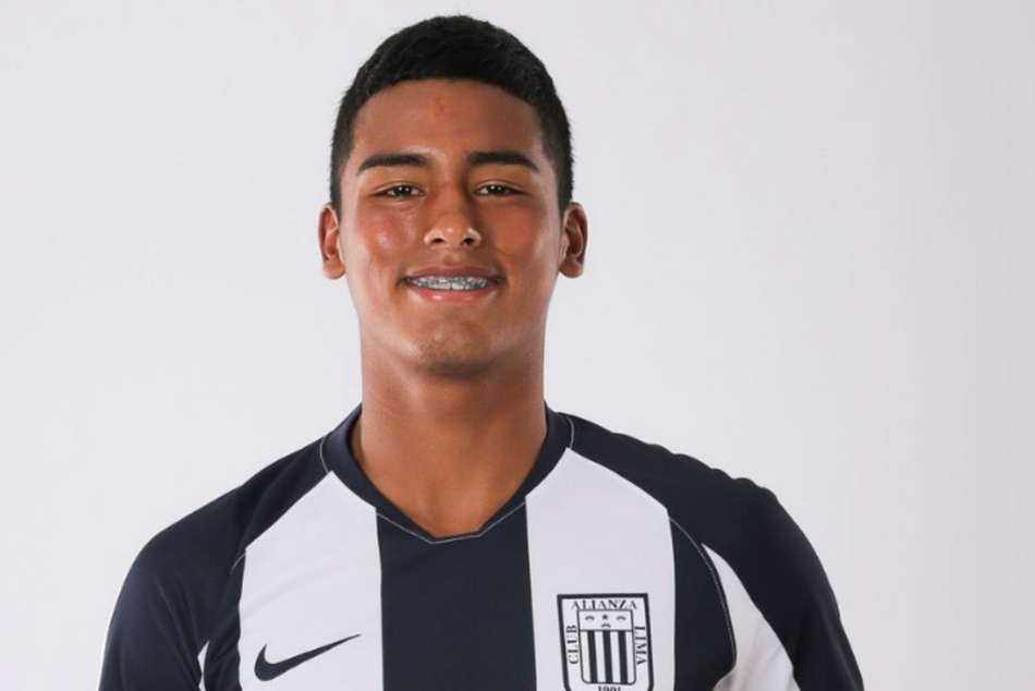 Manchester City Agree Move For Alianza Lima Teenager Kluiver Aguilar