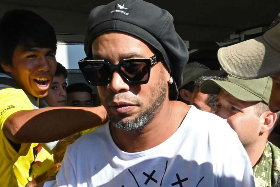 Ronaldinho Maintains Innocence Paraguay Arrest Fake Passport