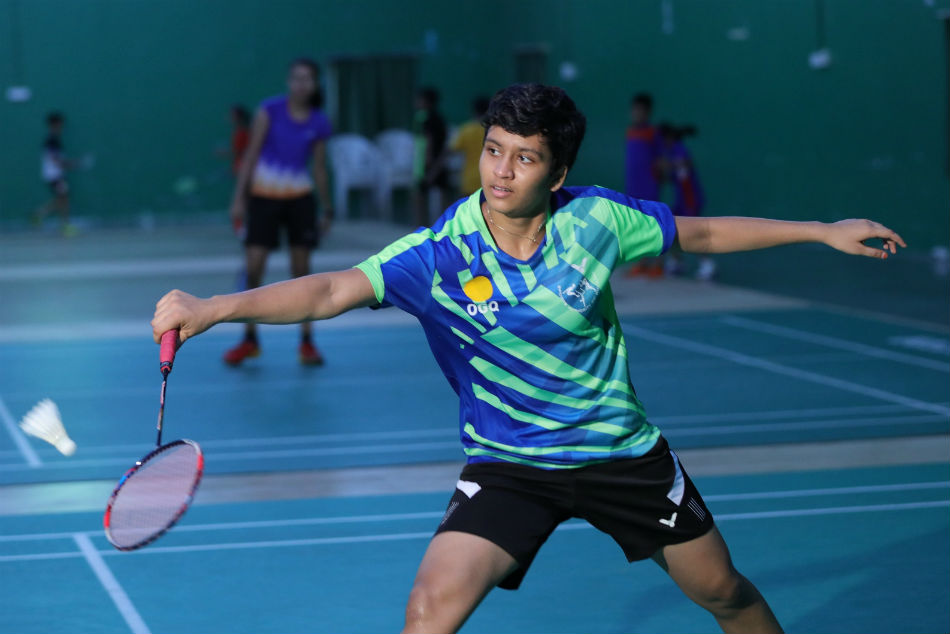 Badminton Prodigy Tasnim Mir Observing Roza Studying Via Byju S App During Covid 19 Lockdown