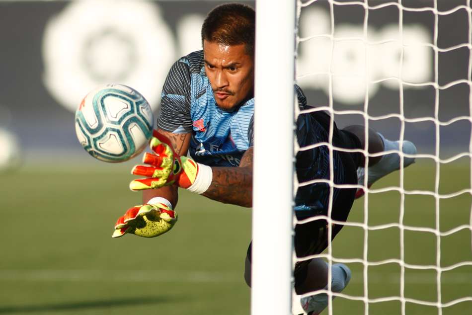 Alphonse Areola Leaves Psg For Fulham Loan