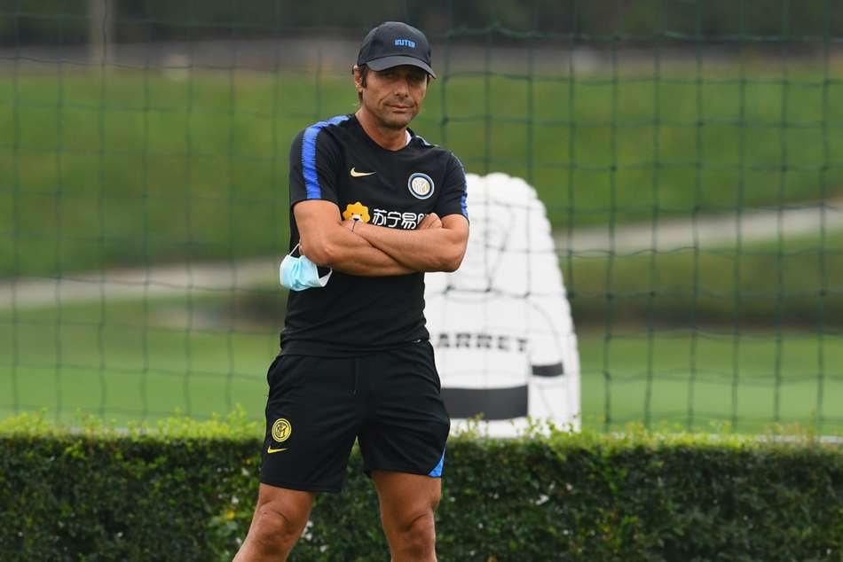 Antonio Conte Not Ruling Out Ngolo Kante Move Suggests Christian Eriksen Will Stay