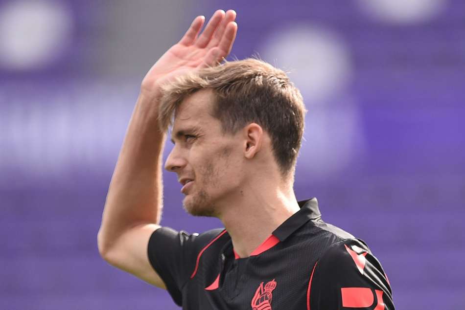 Leeds United Agree Diego Llorente Deal Real Sociedad