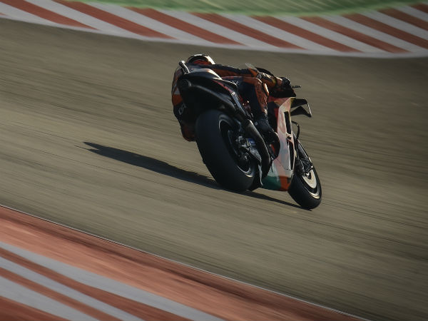 Espargaro leads