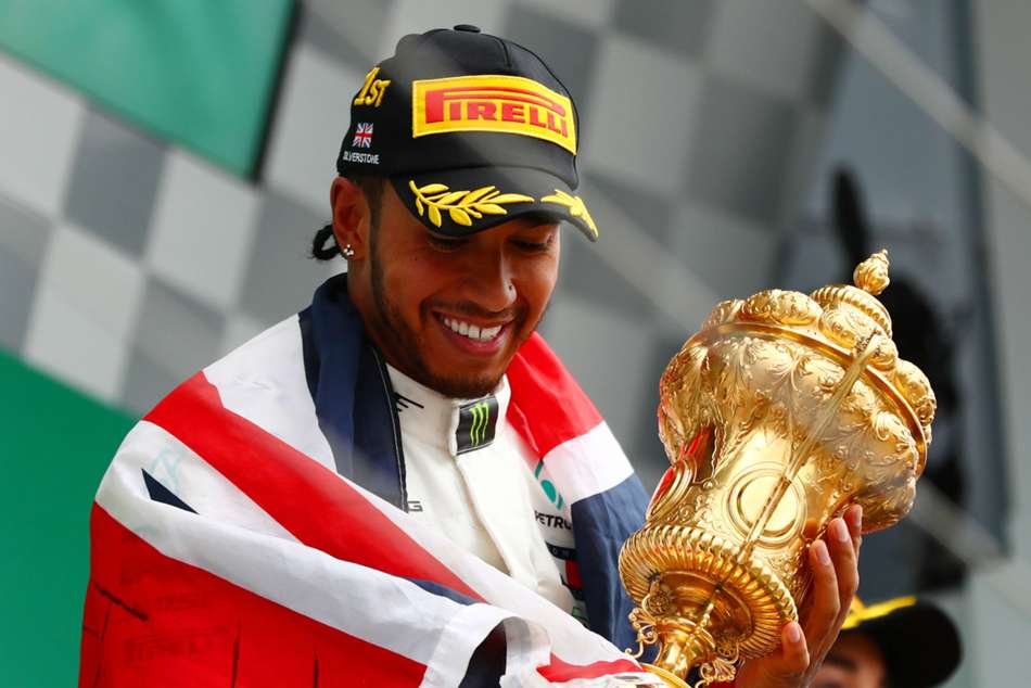 Lewis Hamilton F1 Mercedes Star Gets Andy Murray Backing For Knighthood