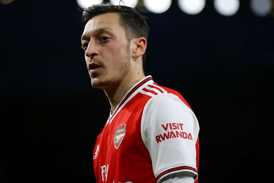 Mesut Ozil Must Have Enormous Hunger To Play Again Says Ex Arsenal Boss Wenger