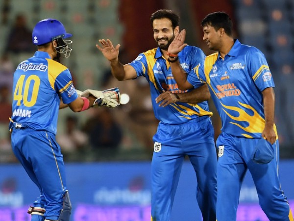 Heroes for India Legends in the semifinals 1