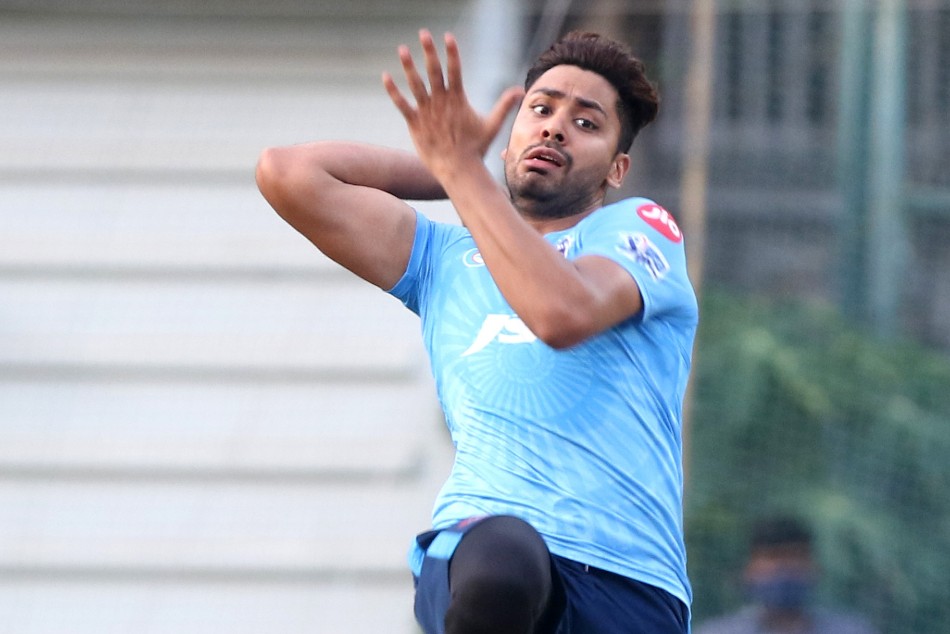 1. Avesh Khan - Delhi Capitals